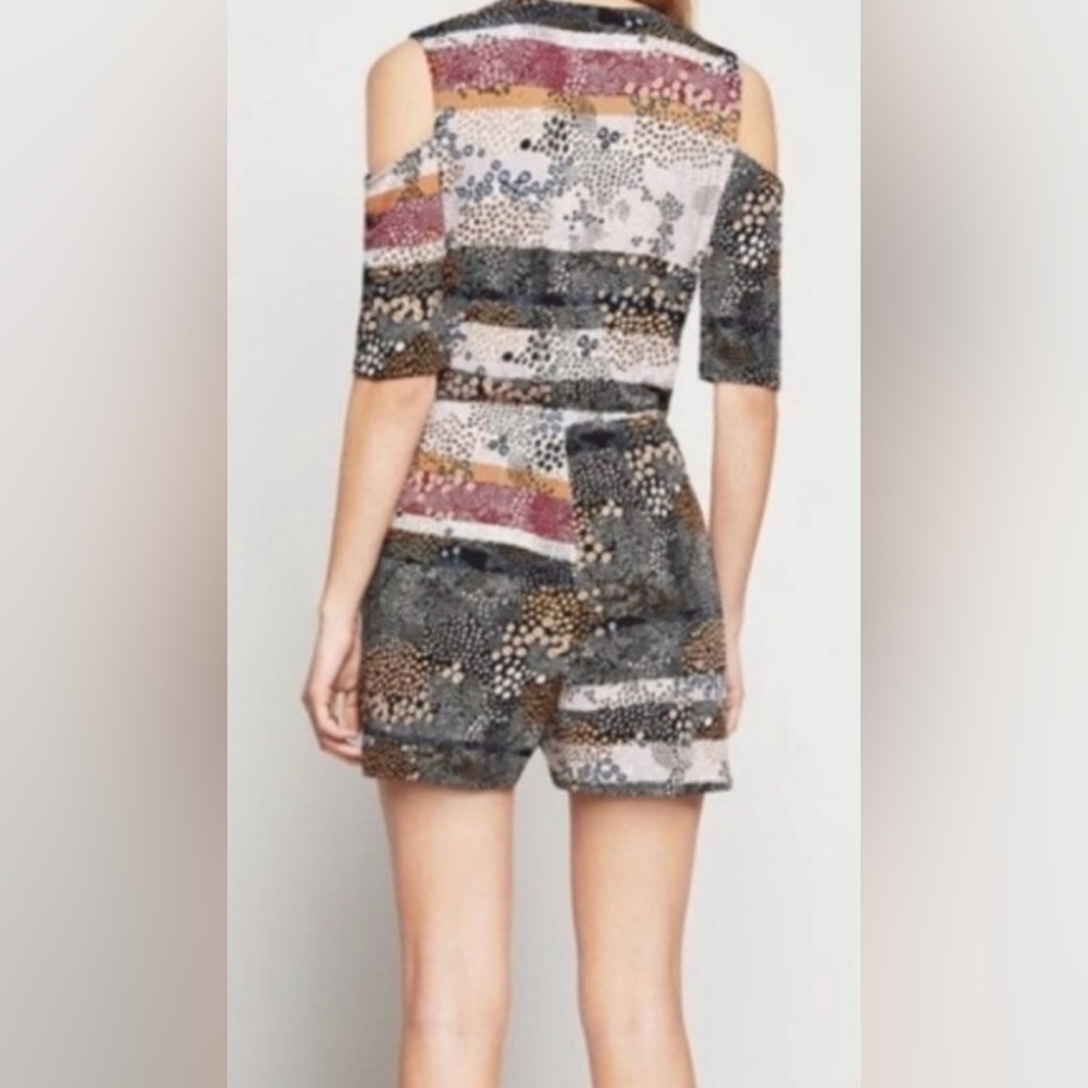 Bcbgeneration Short Sleeve Cold Shoulder Circle &… - image 8